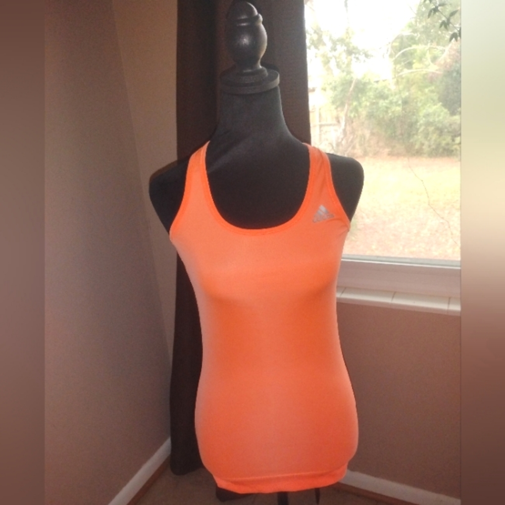 🧡🍑 NWOT Womens Techfit Neon Workout Tank Top Size XS Exercise Hiking Jogging